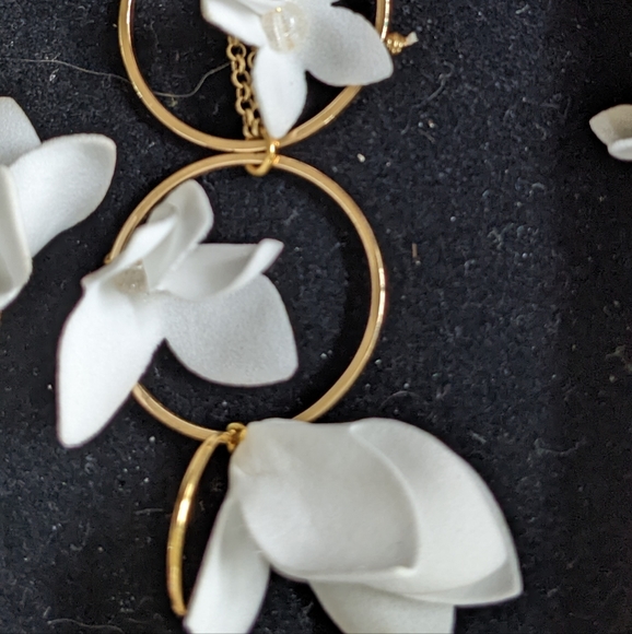 Custom Hanging White Floral Gold Earrings - Picture 5 of 8
